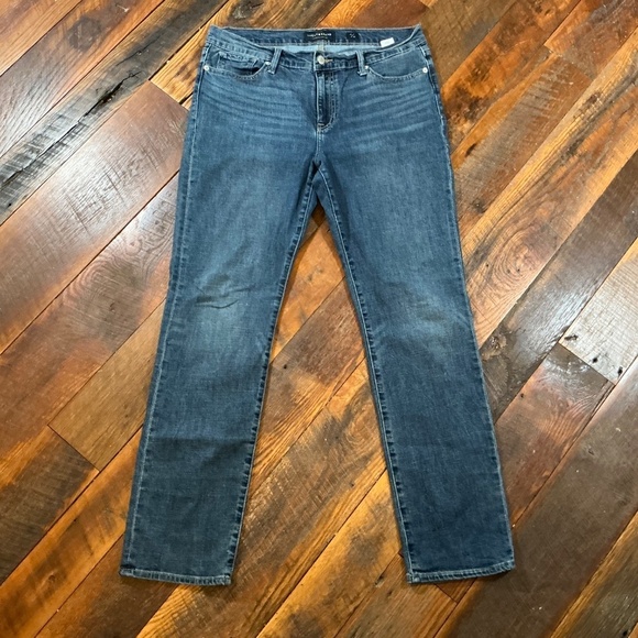 Lucky Brand Classic Blue Jeans Women’s Size 14 Everyday Denim - Picture 2 of 8